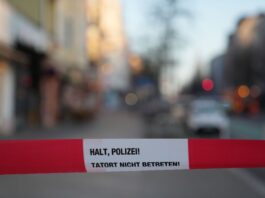 Polizei fasst vier Verdächtige nach Schüssen in Kreuzberg Immer wieder kommt es in Kreuzberg und Neukölln zu Schüssen auf offener Straße. (Symbolbild)