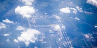 Berliner Expo-Gesellschaft will Brandenburg mehr einbinden Die private Initiative Expo Berlin 2035 wirbt für eine Weltausstellung mit einem Hauptgelände nahe dem Flughafen BER in Brandenburg. (Archivbild)