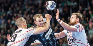 Hatte meist mehrere Abwehrspieler um sich: Berlins Welthandballer Mathias Gidsel. 