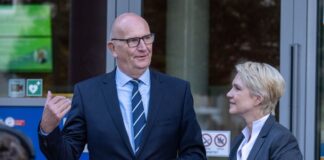 Schwesig und Woidke fordern Stärkung der Wirtschaft Die Regierungschefs von Brandenburg und Mecklenburg-Vorpommern, Dietmar Woidke und Manuela Schwesig (beide SPD), halten schnelle Reformen und Entlastungen für nötig. (Archivbild)
