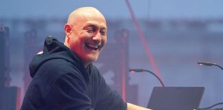 Welterbe trifft Techno – Kalkbrenner legt in Sanssouci auf Paul Kalkbrenner legt wieder auf – dieses Mal vor historischer Kulisse in Potsdam.