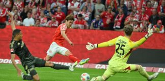 Union verlängert mit Torhüter Klaus Union-Torhüter Carl Klaus konnte in Mainz seinen ersten Bundesliga-Sieg feiern. (Archivbild)