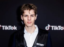 Tiktok-Community kürt die kultigsten Boomerwörter Tiktoker Levi Penell sucht ältere Begriffe, «die hart gehen».