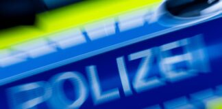 Anschlag auf Schule geplant? – Zwei Jugendliche in U-Haft Die Polizei hat zwei Jugendliche festgenommen. (Symbolbild)