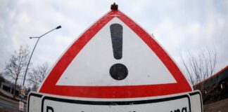 Bei Seelow werden zwei Bomben entschärft. (Symbolbild)