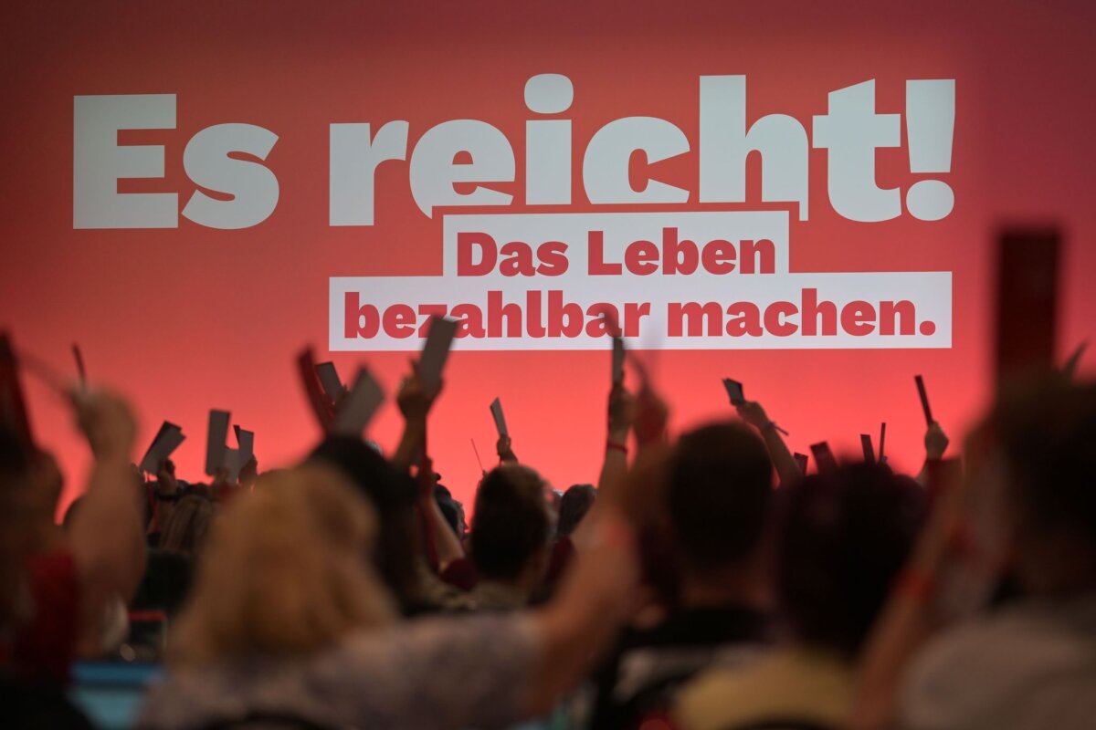 Bundesparteitag der Linken Die rund 500 Delegierten in Potsdam beraten bis Sonntag die Linie der Partei.