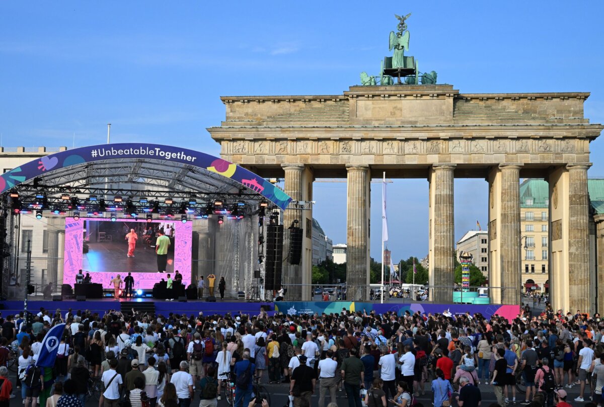 Fête de la Musique Breakdance- und HipHop-Künstler traten in Berlin bei der Fête de la Musique auf.