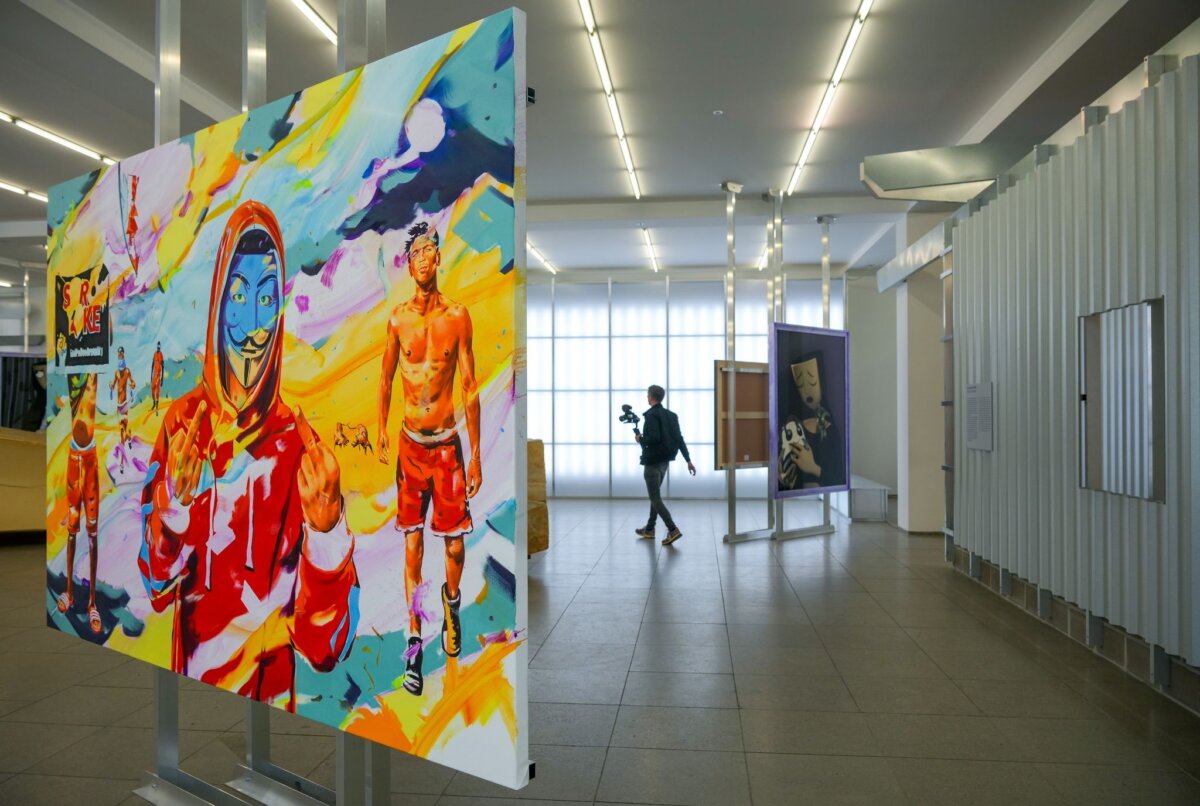 Pressevorbesichtigung der Ausstellung "Tausendmal Berlin“ Die Ausstellung «Tausendmal Berlin. Die Sammlung der Nationalgalerie im Hamburger Bahnhof» zeigt rund 70 Werke von mehr als 50 Künstlerinnen und Künstlern, darunter Gemälde, Zeichnungen, Skulpturen und Fotografien.