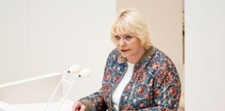 Landtagspräsidentin würdigt Veteranen als «Friedensstifter» Brandenburgs Landtagspräsidentin Ulrike Liedtke hat sich anlässlich des Nationalen Veteranentages bei einer Feierstunde des Landtags geäußert. (Archivbild)