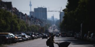 Berlin und Brandenburg wappnen sich für Hitze-Wochenende Vor für ältere Menschen und Kinder kann die Hitze gefährlich werden.