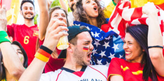 Welche Fan-Artikel sind ein Muss für die WM 2026? Bild: iStock / Getty Images Plus / william87