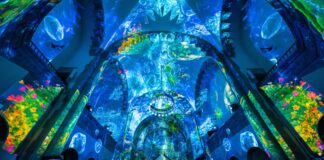FLOW in der Passionskirche: Wenn Berlin den Alltag vergisst Bild: FLOW Festival