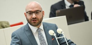 Notfallversorgung nach Schließung von Kinderklinik unklar Brandenburgs Gesundheitsminister René Wilke lässt die Zukunft der Notfallversorgung in Ludwigsfelde nach Schließung der Kinderklinik noch offen. (Archivbild)