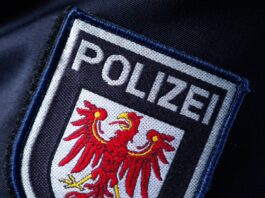 Polizei stoppt Sechsjährigen allein auf E-Scooter Polizisten entdeckten den Sechsjährigen während der Fahrt. (Symbolbild)