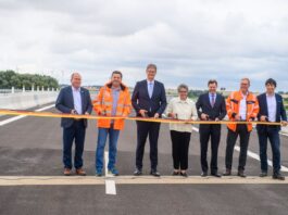 A14-Nordverlängerung wächst wieder ein Stück Sie schneiden das Band durch, der Verkehr kann rollen.