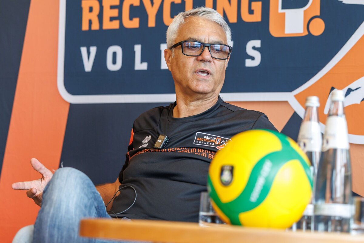Trainer Andrea Anastasi BR Volleys Andrea Anastasi soll die BR Volleys auch in Europa voranbringen.