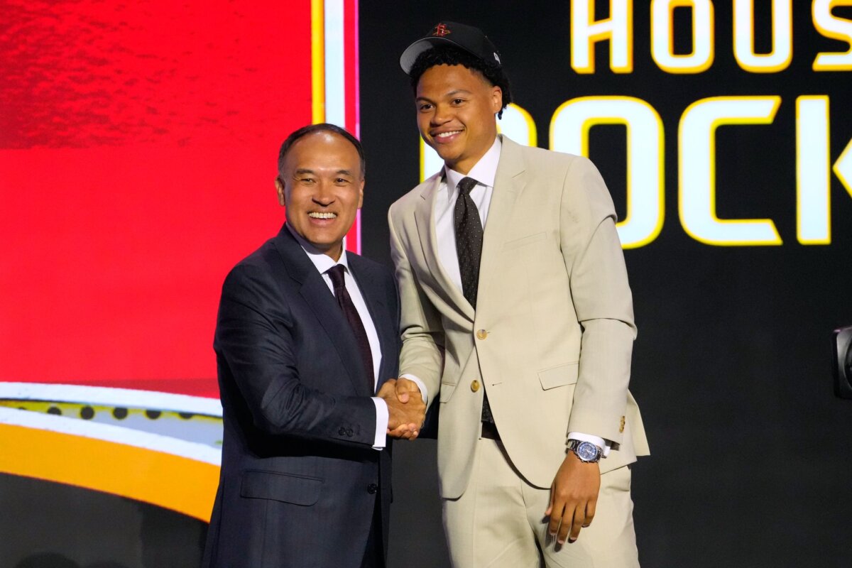 NBA-Draft Jack Kayil wurde von den Rockets gedraftet und dann zu den Knicks geschickt.