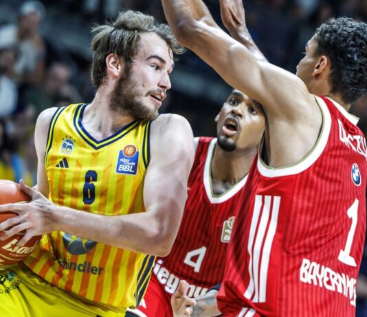 Alba Berlin träumt vom Meister-Coup: «Sack zumachen» Albas Malte Delow setzt gegen die Bayern auf ihre hohe Intensität.
