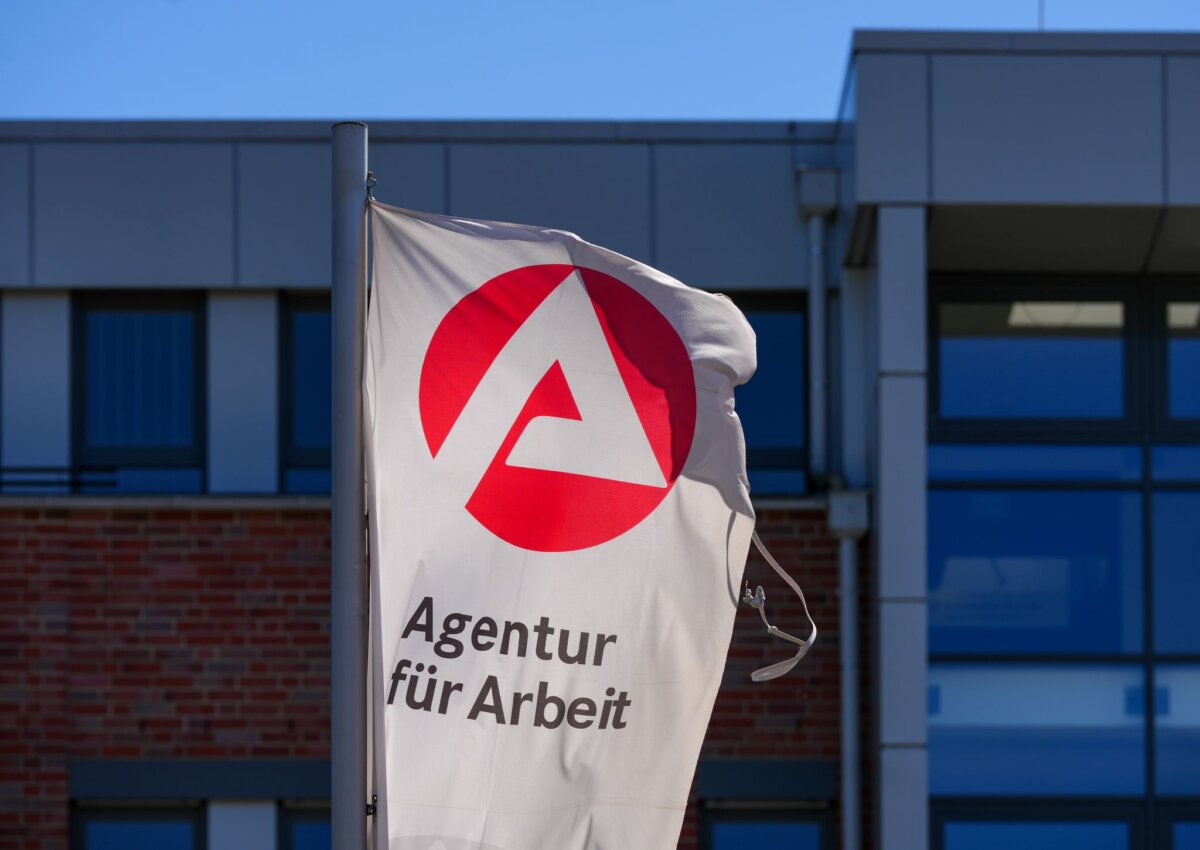 Agentur für Arbeit In Brandenburg ist die Arbeitslosigkeit im Juni gesunken.