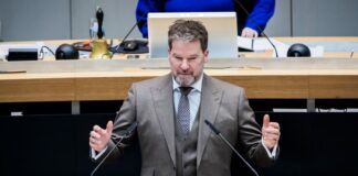 Berliner CDU-Fraktion reist zur Klausur in die Pfalz CDU-Fraktionschef Dirk Stettner und die übrigen Abgeordneten seiner Partei reisen zusammen nach Rheinland-Pfalz.