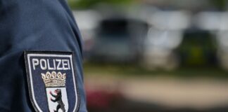 Körperverletzung im Amt? Polizei prüft nach Streit in Berlin Die Bodycams der Polizisten waren eingeschaltet. (Symbolbild)