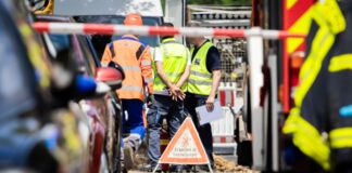 Gasleck in Großbeeren ist repariert Eine beschädigte Gasleitung hat in Großbeeren wegen Explosionsgefahr einen großen Einsatz ausgelöst.