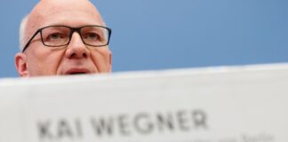 Wegner fordert Reformen ohne Mehrbelastung für Länder «Die Menschen erwarten jetzt Ergebnisse, sie sind verunsichert», sagte Wegner.