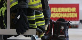 Durch gemeinsame Ausschreibungen wollen die Innenminister von Thüringen, Sachsen, Brandenburg und Mecklenburg-Vorpommern bei der Beschaffung von Feuerwehrtechnik Kosten sparen und Kompetenzen bündeln. (Symbolbild)