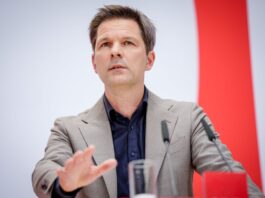 Krach lädt Merz an den Infostand ein Berlins SPD-Landesvorsitzender Steffen Krach übt Kritik an der Bundesregierung. (Archivbild)