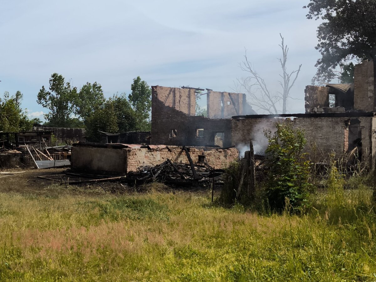 Drei Tote nach Brand in Friesack aufgefunden Nach einem Brand in Friesack sind drei Menschen tot aufgefunden worden.