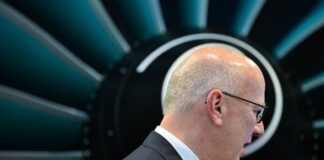 Berlin und israelischer Luftfahrtkonzern arbeiten zusammen Berlins Regierender Bürgermeister Kai Wegner (CDU) verspricht sich einiges von der Kooperation mit Israel Aerospace Industries.