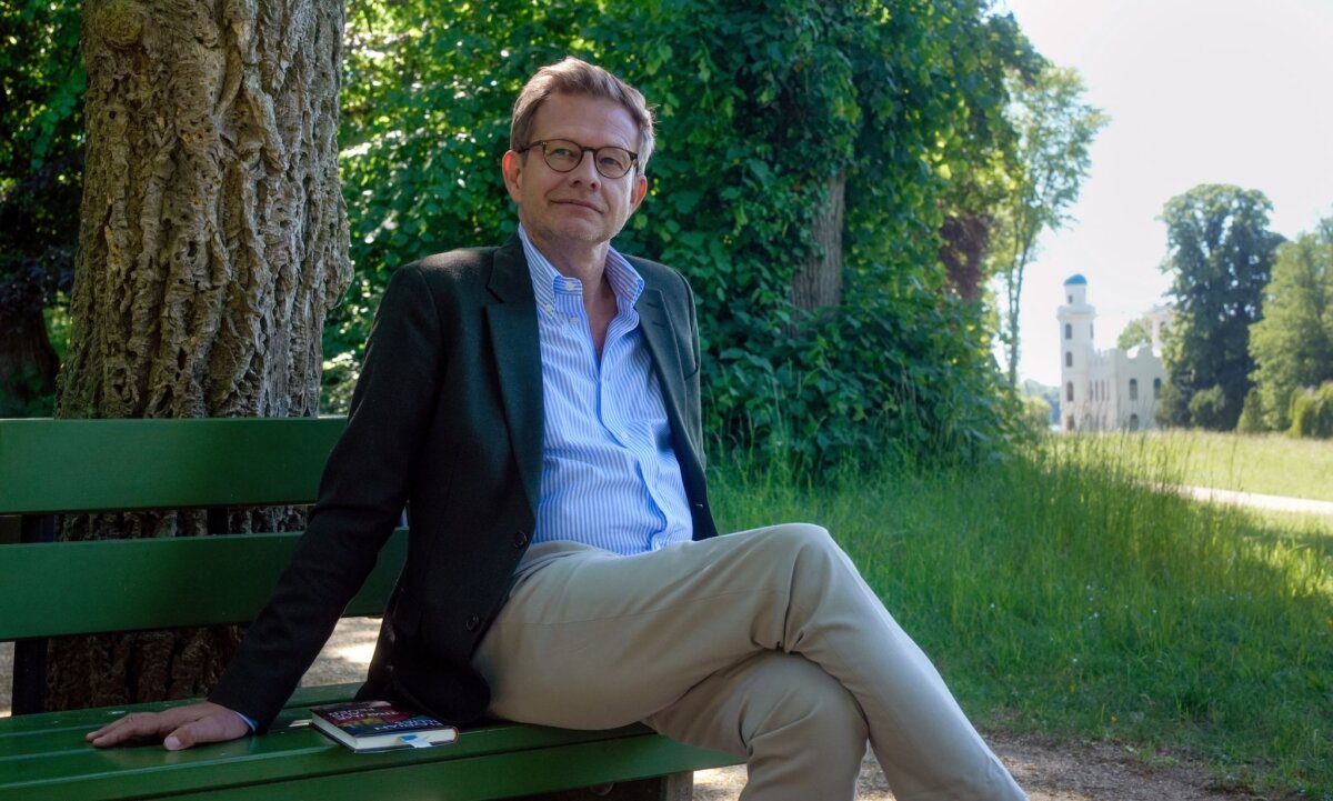Autor Florian Illies Ein bevorzugtes Genre von Florian Illies: die unterhaltsam-tiefgründige Biografie.