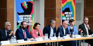 Berliner Vertreter stellen Olympiakonzept «Berlin +» vor Berlin bewirbt sich mit dem Konzept «Berlin +» um die Austragung Olympischer und Paralympischer Spiele.
