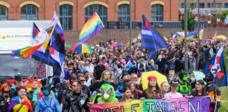 CSD in Eberswalde feiert das «Wir» – Rechter Protest Der Christopher Street Day in Eberswalde steht in diesem Jahr unter dem Motto «Viele Farben - ein Wir».