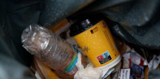Stadt Potsdam will Verpackungssteuer auf Oktober verschieben Können Müllberge mit einer Verpackungssteuer eingedämmt werden? (Archivbild)
