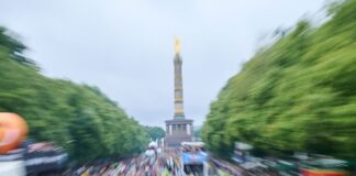 Technoparade «Rave The Planet» soll stattfinden Zur Technoparade «Rave The Planet» werden erneut Zehntausende von Menschen erwartet. (Archivbild)