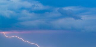 Gewitter in Brandenburg: Bisher keine größeren Einsätze Die Gewitter haben in Brandenburg bisher nicht zu größeren Einsätzen geführt. (Archivbild)