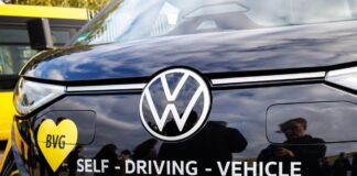 Autonome Kleinbusse – Verzögerungen bei BVG-Projekt Der probeweise Fahrgastbetrieb im BVG-Projekt «NoWeL 4» mit autonom fahrenden Kleinbussen verzögert sich. (Archivbild)