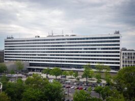 Technische Universität kann wieder Zeugnisse ausstellen Mehrere Gebäude der Technischen Universität Berlin können derzeit wegen Baumängeln nicht genutzt werden. (Archivbild)