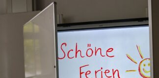 «Schuhljahr»: CDU will besser auf Rechtschreibung achten Ein Feriengruß von der CDU-Fraktion hat für Lacher gesorgt. (Symbolbild)