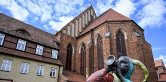 Wohin Polen in Brandenburg in den Urlaub fahren Beliebt ist bei polnischen Touristen etwa das ehemalige Dominikanerkloster Prenzlau, das heute ein Kulturzentrum ist. (Archivbild)