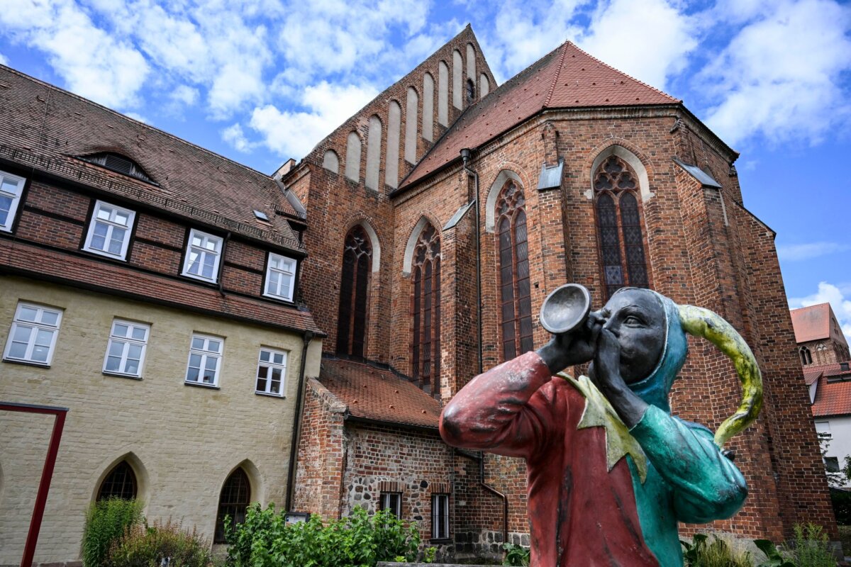 Dominikanerkloster Prenzlau Beliebt ist bei polnischen Touristen etwa das ehemalige Dominikanerkloster Prenzlau, das heute ein Kulturzentrum ist. (Archivbild)