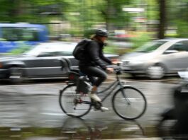 Gesetz erlaubt weniger Tempo beim Radnetz-Ausbau in Berlin In Berlin gelten neue Regeln für das Anlegen von Fahrradwegen. (Symbolbild)