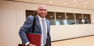 Minister Wilke wünscht sich mehr Entschleunigung in Politik René Wilke, Brandenburgs Minister für Arbeit, Soziales und Gesundheit, konnte im Urlaub mal abschalten. (Archivbild)
