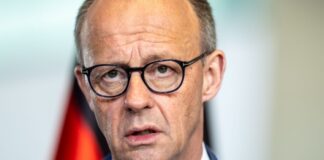 Merz nennt Attacke auf CSD «Angriff auf unsere Gesellschaft» Bundeskanzler Friedrich Merz sieht die Attacke auf den CSD als Angriff auf unsere Gesellschaft. (Archivbild)