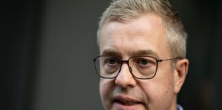 CDU-Landesvorstand will neuen Spitzenkandidaten nominieren Berlins Finanzsenator Stefan Evers soll neuer Spitzenkandidat der CDU für die Abgeordnetenhauswahl werden.