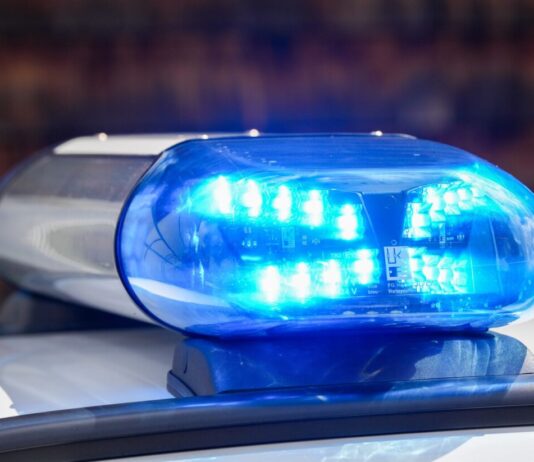 Autofahrer bedroht Polizisten mit Spielzeugwaffe Eine Spielzeugwaffe ist laut Polizei nicht immer sofort von einer echten Waffe zu unterscheiden. (Symbolbild)