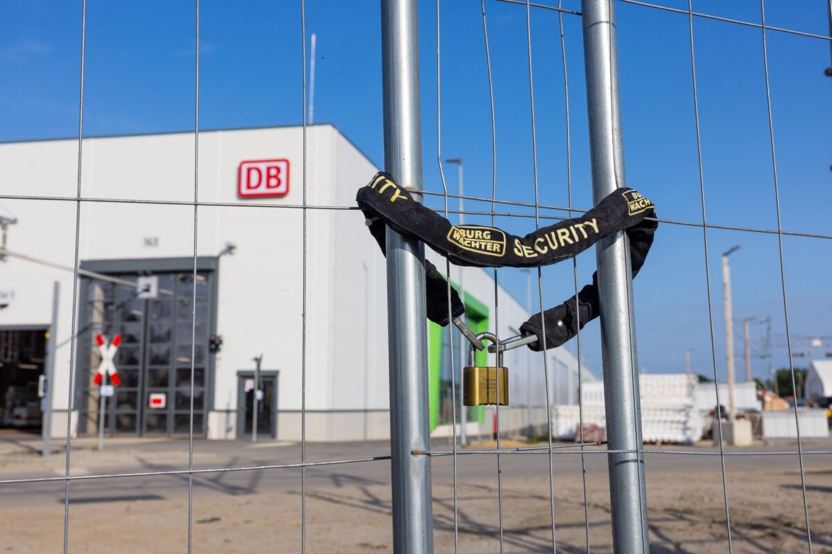Bombenentschärfung in Cottbus Erst vor rund vier Wochen wurde am Bahngelände in Cottbus eine Bombe entschärft. (Symbolbild)