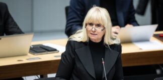 Ermittlungen zum CSD-Angriff: Pressekonferenz am Abend Berlins Innensenatorin Iris Spranger (SPD) kündigt eine Pressekonferenz zum Angriff auf den CSD an. (Archivbild)