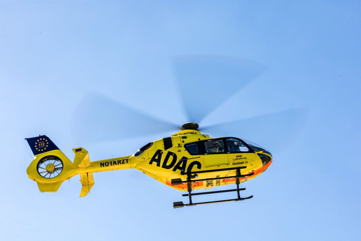 ADAC Luftrettung Zwei Unfälle auf der A10 bei Ludwigsfelde: Ein Mann wird schwer verletzt, ein Hubschrauber bringt ihn ins Krankenhaus. (Symbolbild)